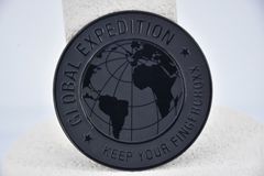 پیچ های چاپی بر روی صفحه نمایش برای پوشاک با احساس خوب دست