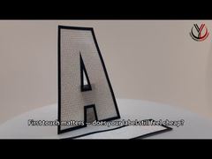 پارچه بافته شده چاپ شده مات سیلیکونی لوگو سفید برای پوشاک