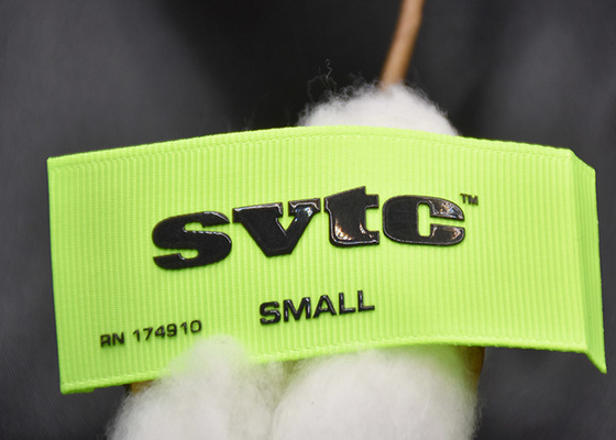 برچسبهای لباس سیلیکونی قابل شستشو با چاپ سه بعدی نشانواره برند سفارشی را بدوزید