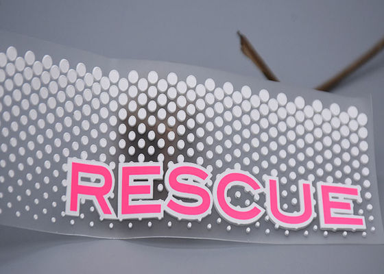 وصله‌های چاپ شده روی صفحه نمایش نقطه‌های سیلیکونی سفید TPU پاک کردن لوگوی سفارشی برای پوشاک