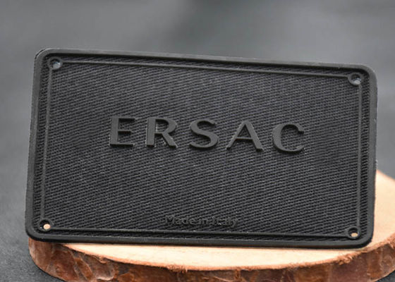 برچسب‌های انتقال حرارت پارچه بافته شده از جنس تویل که با لوگوهای سیلیکونی چاپ شده سفارشی شده‌اند